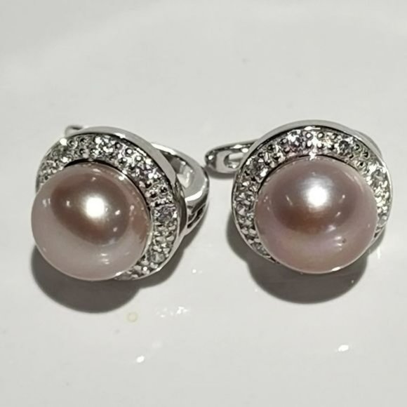 925 Sterling Silver Button Cultured Lavender Freshwater Pearl Leverback Earrings - Picture 1 of 10